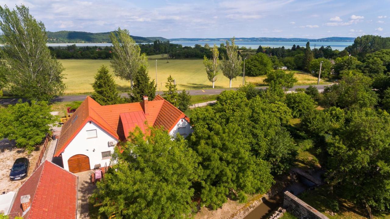 Apartmán Huszar Vendeghaz Orvenyes Exteriér fotografie